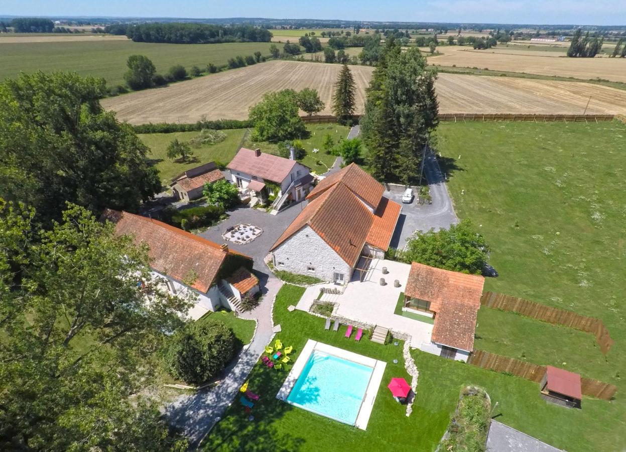 L'Anagramme, Chambres, Table D'Hotes Et Gite Pour Adultes, Naturistes Ou Non ! Cindre 外观 照片